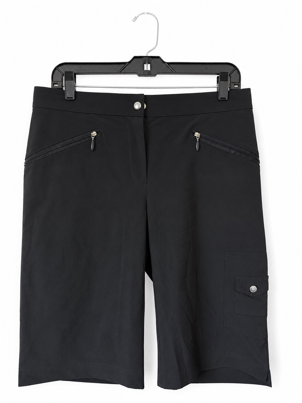 Zenergy GOLF by Chicos Black Knee-Length Zip Pocket Shorts